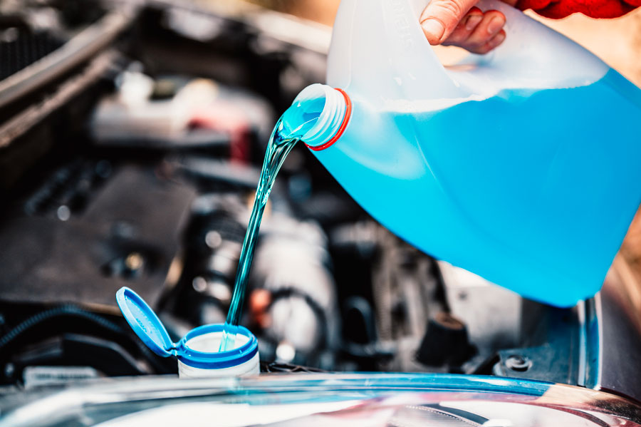 Sostituzione liquido di raffreddamento: come raffreddare il motore